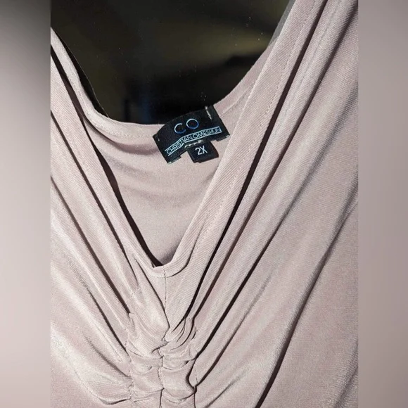 Beautiful Nude/Beige Dress - Picture 3 of 6